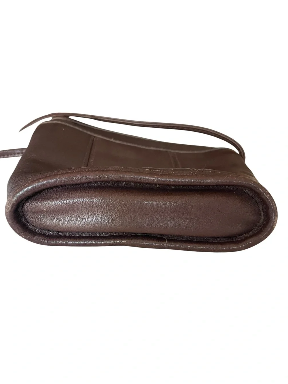 Vintage Liz Claiborne x Leather Company Leather Crossbody Bucket Bag